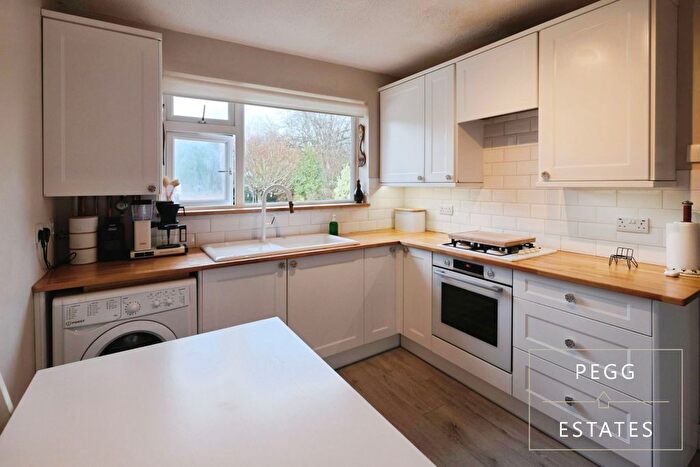 2 Bedroom Maisonette For Sale In Drake Avenue, Torquay, TQ2