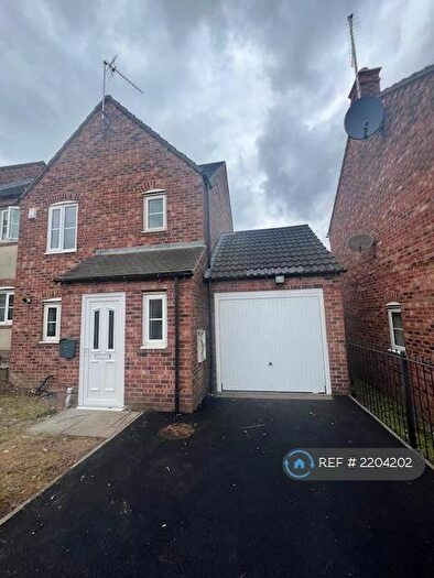3 Bedroom Semi-Detached House To Rent In Windy House Lane, Sheffield, S2