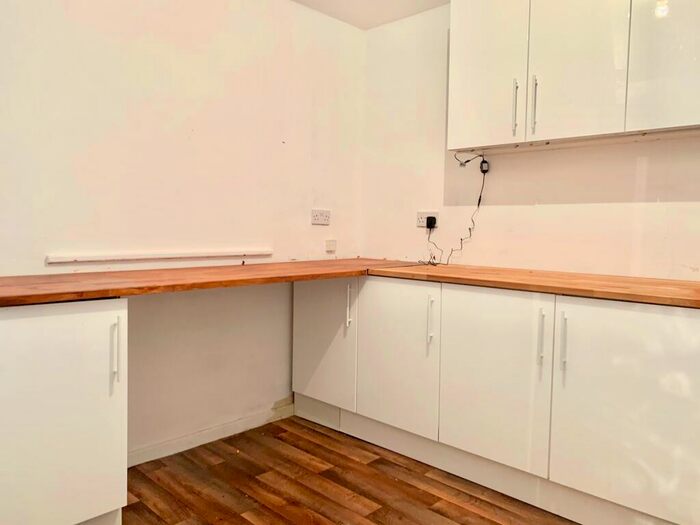 2 Bedroom End Of Terrace House To Rent In Windsor Street, Beeston, NG9