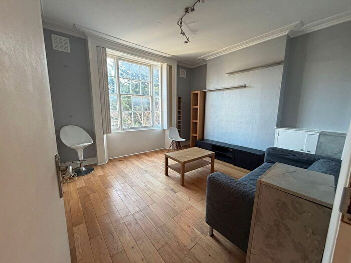 1 Bedroom Flat To Rent In Brixton Road, London, SW9