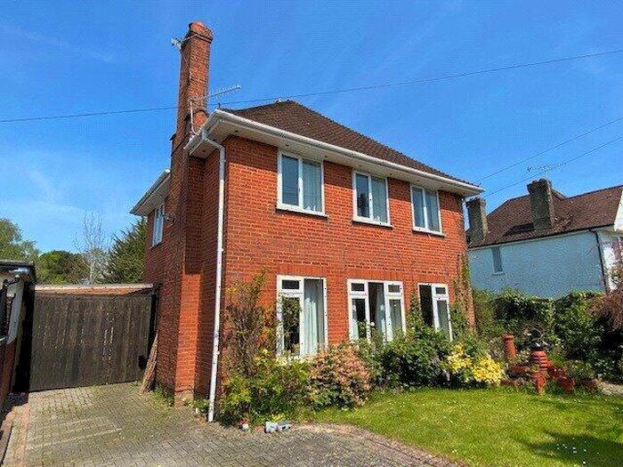 3 Bedroom Detached House To Rent In Hounsdown Avenue, Totton, Southampton, SO40