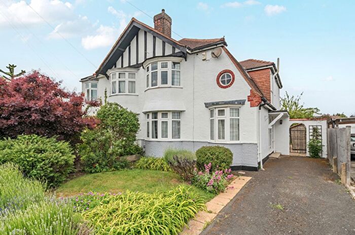 4 Bedroom Semi Detached House For Sale In Woodhurst Avenue, Petts Wood, Orpington, BR5