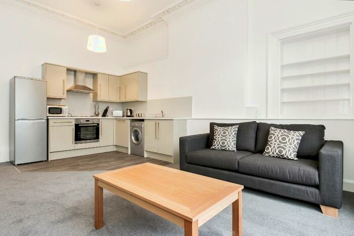 5 Bedroom Flat To Rent In Lauriston Park, Newington, Edinburgh, EH3