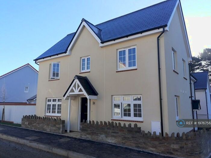 3 Bedroom Semi-Detached House To Rent In Muddlebridge Close, Bickington, Barnstaple, EX31