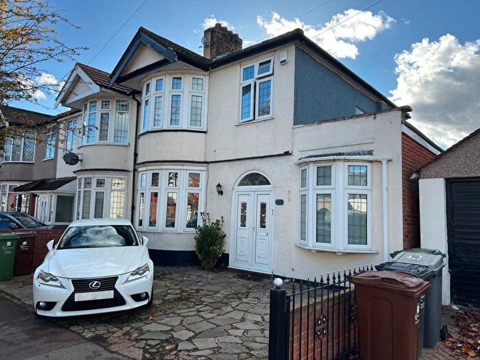 5 Bedroom Semi Detached House To Rent In Westrow Drive, Barking, IG11