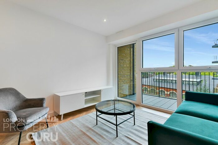 2 Bedroom Flat To Rent In Wheatfield Way, London, KT1