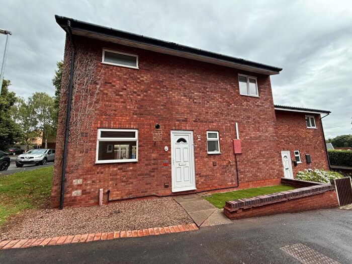 4 Bedroom House To Rent In Crossfell, Tamworth, B77