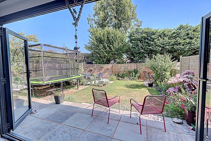 3 Bedroom Semi-Detached House For Sale In Wellfield, Hazlemere, High Wycombe, Buckinghamshire, HP15