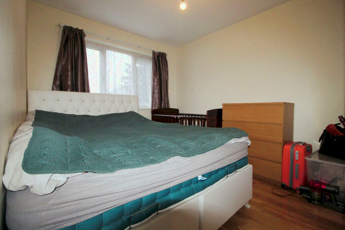 1 Bedroom Maisonette To Rent In Paulhan Road, Kenton, Harrow, HA3