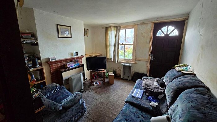 2 Bedroom Terraced House For Sale In Barley Lane, Hastings, TN35