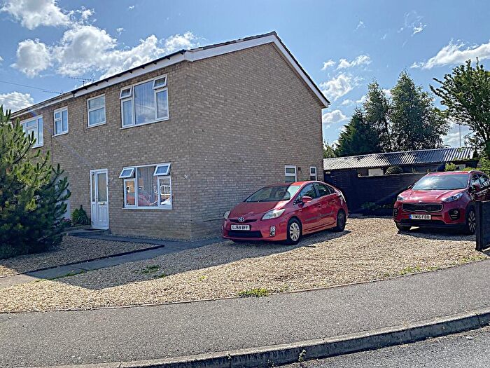 3 Bedroom Semi-Detached House For Sale In Willders Garth, Holbeach, PE12