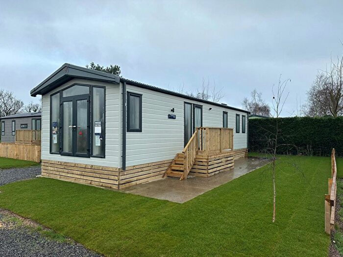 2 Bedroom Lodge For Sale In Feoffee Common Lane, Pocklington, York, YO42