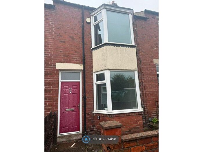 2 Bedroom Flat To Rent In Iona Road, Gateshead, NE10