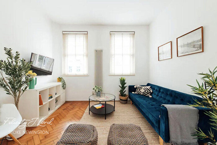 2 Bedroom Flat For Sale In The Loft, Stoke Newington High Street, London, N16