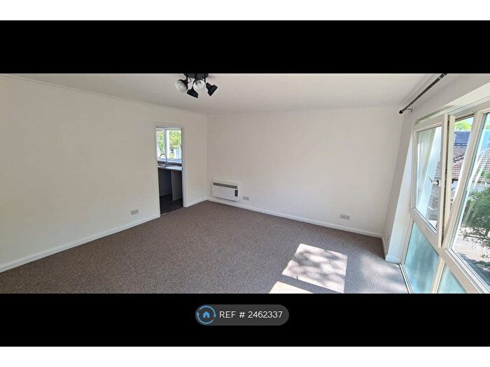 1 Bedroom Flat To Rent In Rowland Court, Croydon, CR0