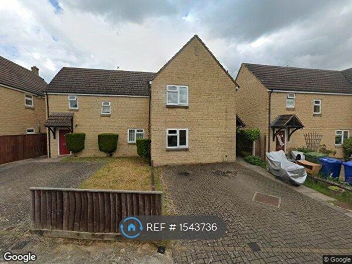 2 Bedroom Semi-Detached House To Rent In Croxford Gardens, Kidlington, OX5