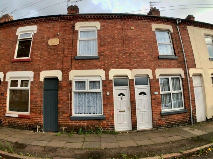 3 Bedroom Terraced House To Rent In Avenue Road Extension, Leicester, LE2