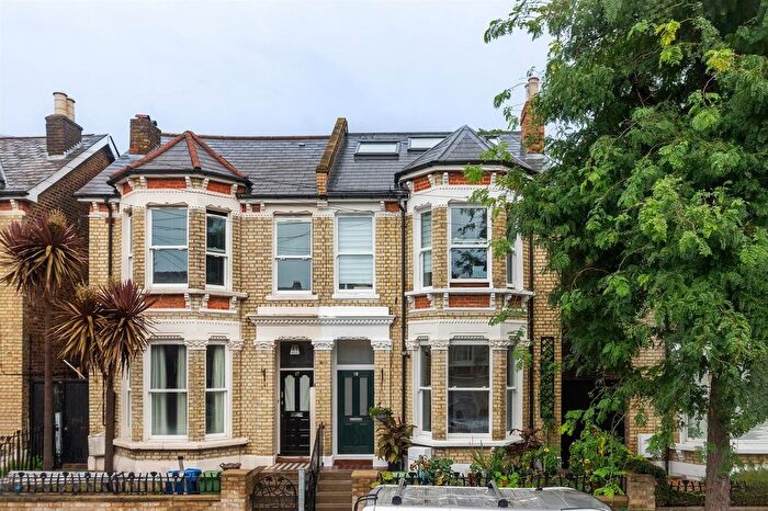 1 Bedroom Flat To Rent In Marsden Road, London, SE15