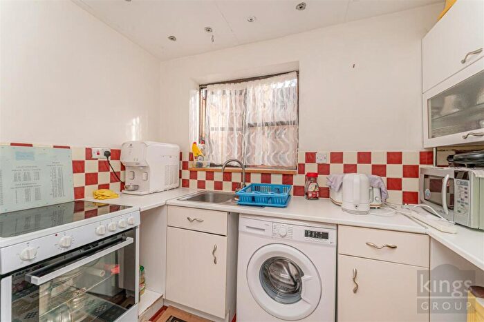 1 Bedroom Flat For Sale In Creighton Road, London, N17