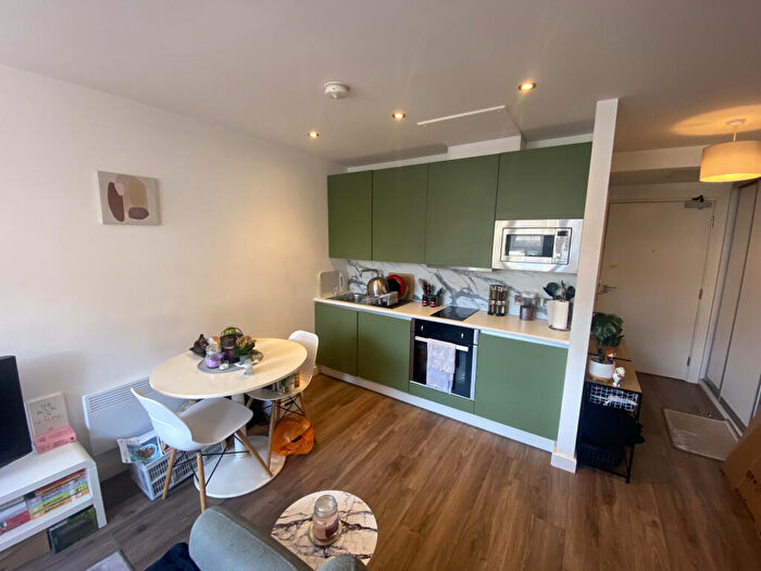 Apartment To Rent In Bells Court, Sheffield, South Yorkshire, S1