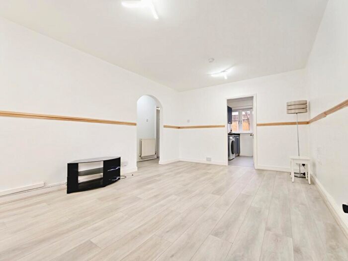 2 Bedroom Maisonette To Rent In Gravelly Hill, Erdington, B23