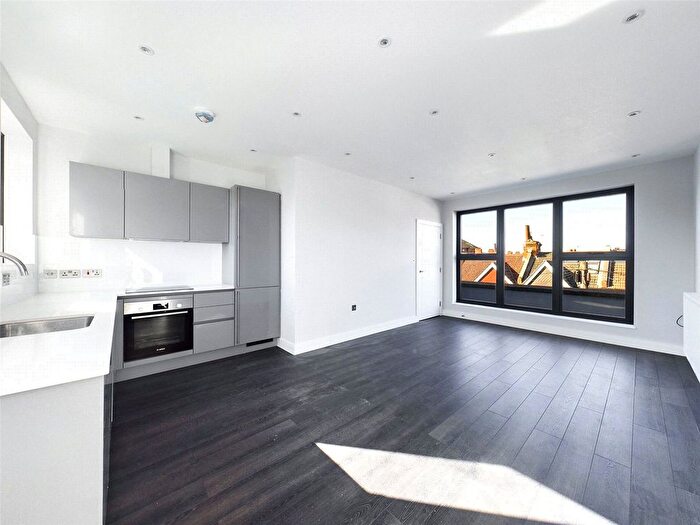 1 Bedroom Flat To Rent In Shelley Road, Hove, East Sussex, BN3