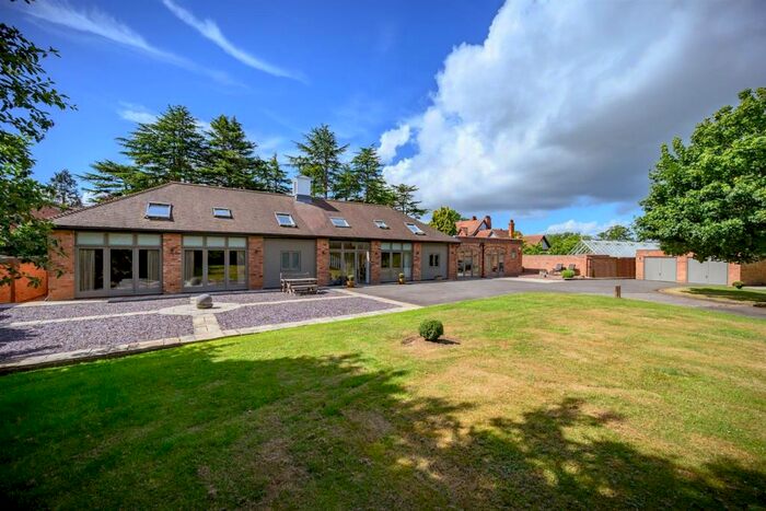 4 Bedroom Barn Conversion For Sale In Packwood Lane, Lapworth, Solihull, B94