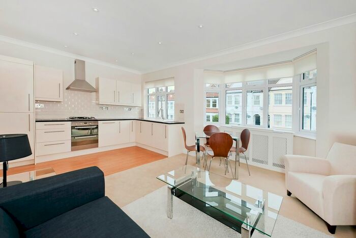 2 Bedroom Flat To Rent In Collingtree Road, Sydenham, London, SE26