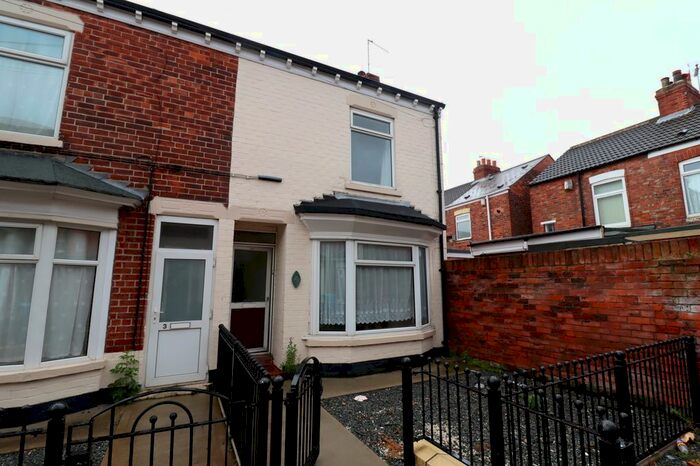 2 Bedroom Terraced House To Rent In Kingston Villas, Hull, North Humberside, HU9