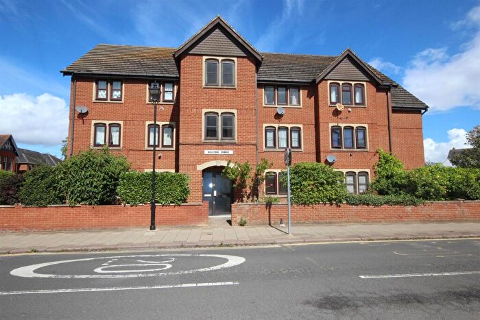 1 Bedroom Apartment For Sale In Shakespeare Road, Bedford, MK40