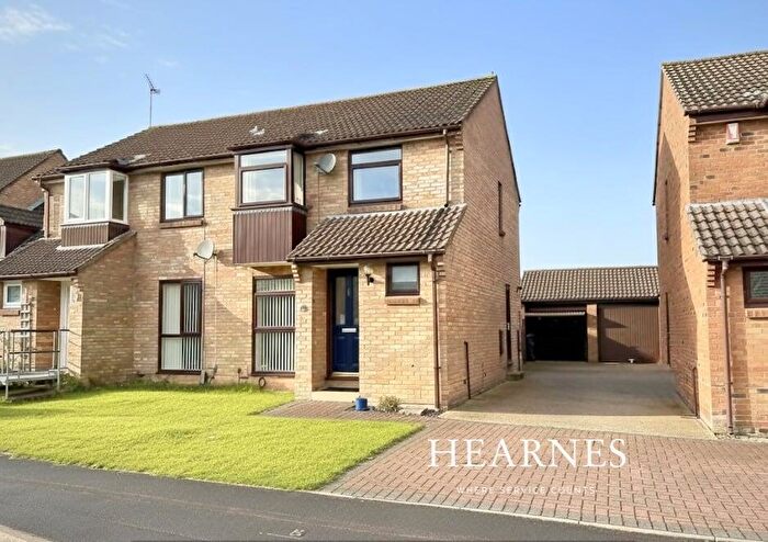 3 Bedroom Semi Detached House For Sale In Tollard Close, Poole, BH12