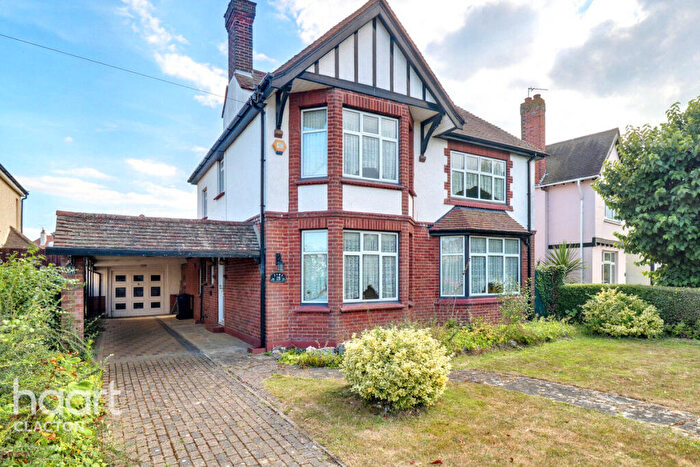 4 Bedroom Detached House For Sale In Vicarage Gardens, Clacton-On-Sea, CO15