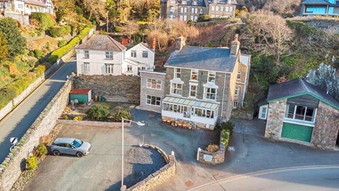 8 Bedroom Detached House For Sale In Lawrenny Lodge, Aberamffra Road, Barmouth, Gwynedd, LL42