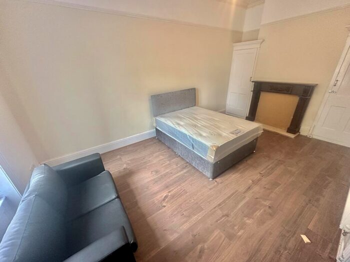 1 Bedroom House To Rent In Elmwood Avenue, Huddersfield, HD1