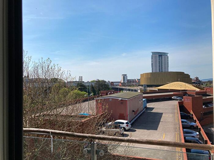 1 Bedroom Flat To Rent In Princess Way, Swansea, SA1