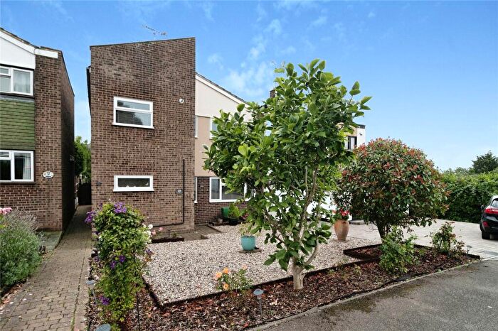 4 Bedroom Semi-Detached House For Sale In Ash Green, Canewdon, Rochford, SS4