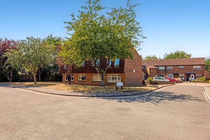 2 Bedroom Property For Sale In Virginia Water, GU25