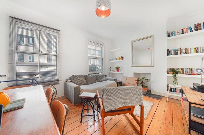 1 Bedroom Apartment For Sale In Axminster Road, London, N7