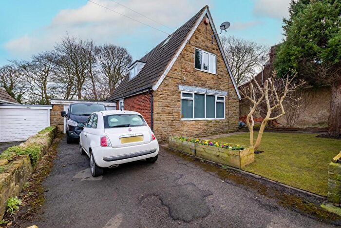 4 Bedroom Detached House For Sale In Long Lane, Clayton West, HD8