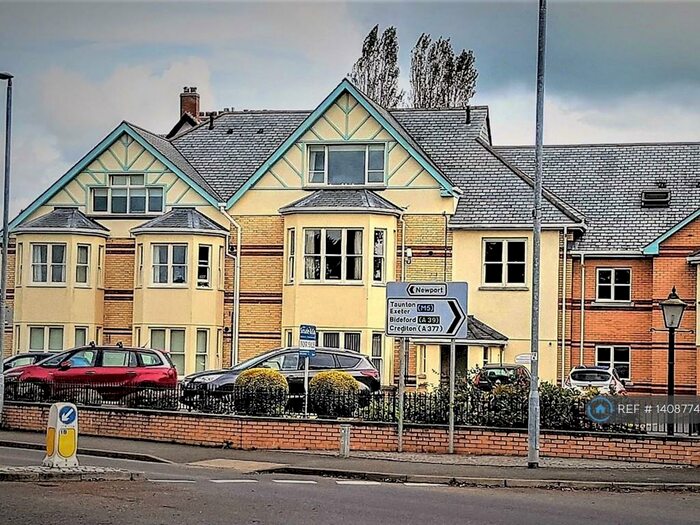 1 Bedroom Flat To Rent In Lynwood House, Barnstaple, EX32