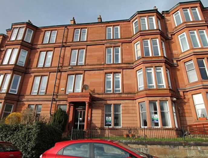 2 Bedroom Apartment To Rent In Golfhill Drive, Dennistoun, G31