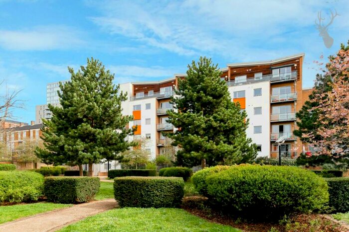 2 Bedroom Apartment To Rent In Violet Road, London, E3