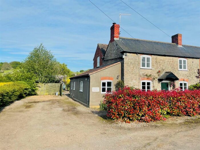 3 Bedroom Character Property To Rent In Hill, Berkeley, GL13