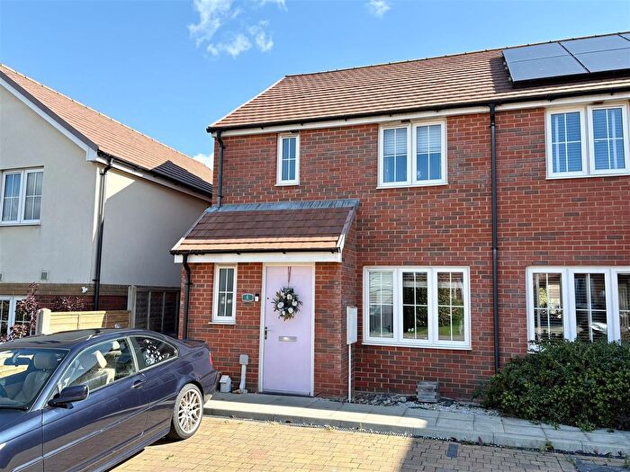 3 Bedroom Semi Detached House For Sale In Sorrel Place, Stone Cross, Pevensey, BN24