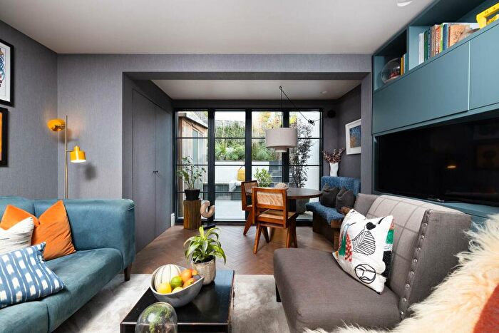 2 Bedroom Terraced House For Sale In Church Lane, Cliftonwood, BS8