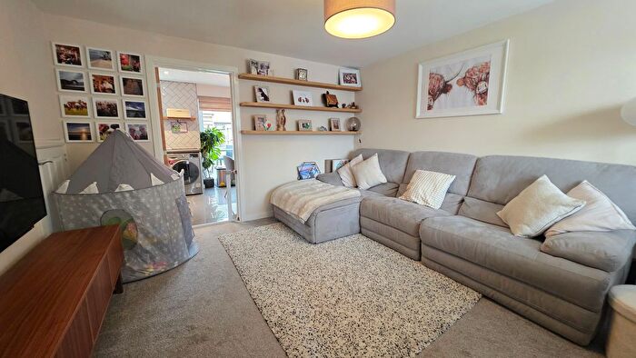 3 Bedroom End Of Terrace House For Sale In Brocklebank Way, Holdingham, NG34