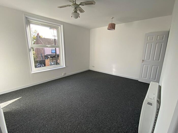 1 Bedroom Flat To Rent In Northam Road, Southampton, SO14