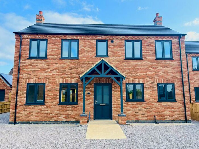 4 Bedroom House To Rent In Bunkers Hill, Wisbech St. Mary, Wisbech, PE13