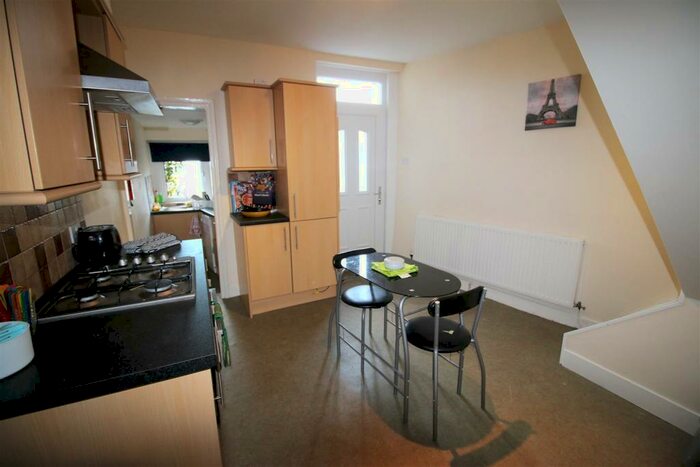 2 Bedroom Private Hall To Rent In Elgin Street, Lancaster, LA1