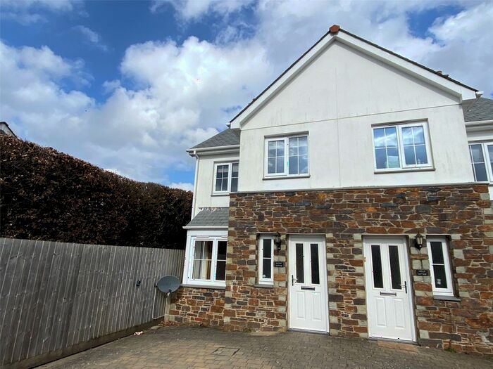 4 Bedroom Semi-Detached House For Sale In Liftondown, Lifton, Devon, PL16